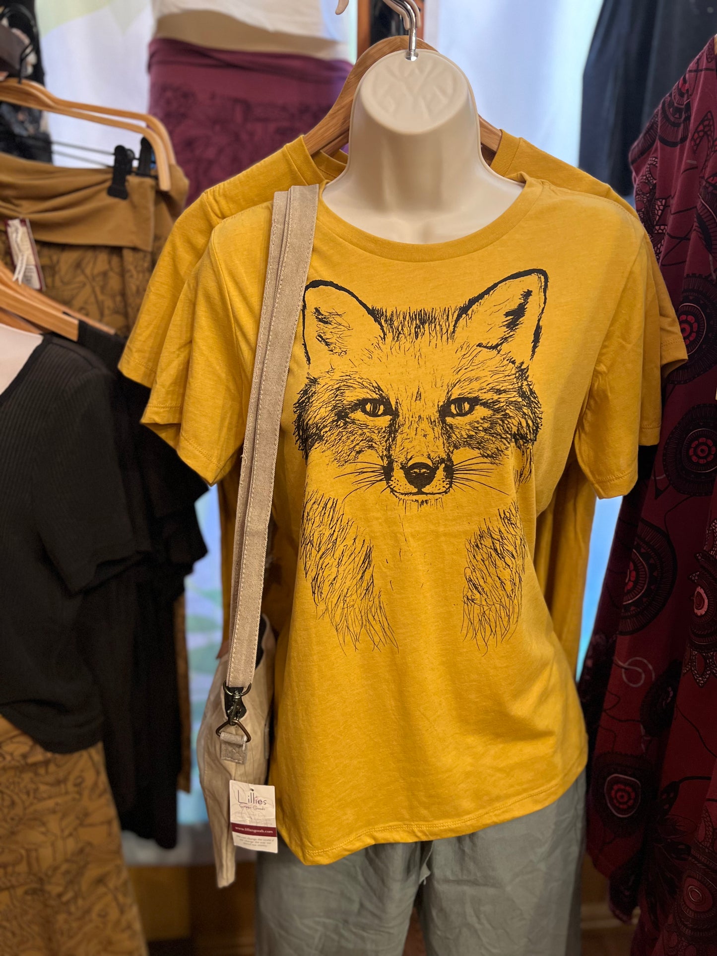Fox Calliope Tee