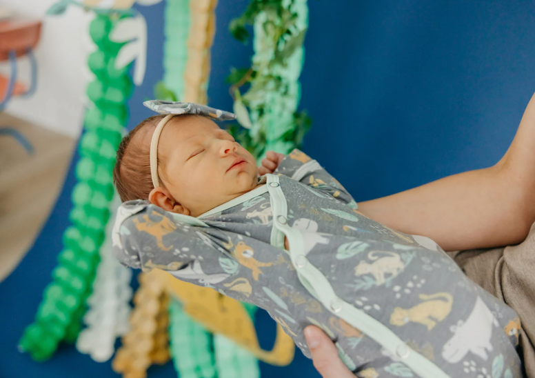 Bengal Newborn Knotted Gown
