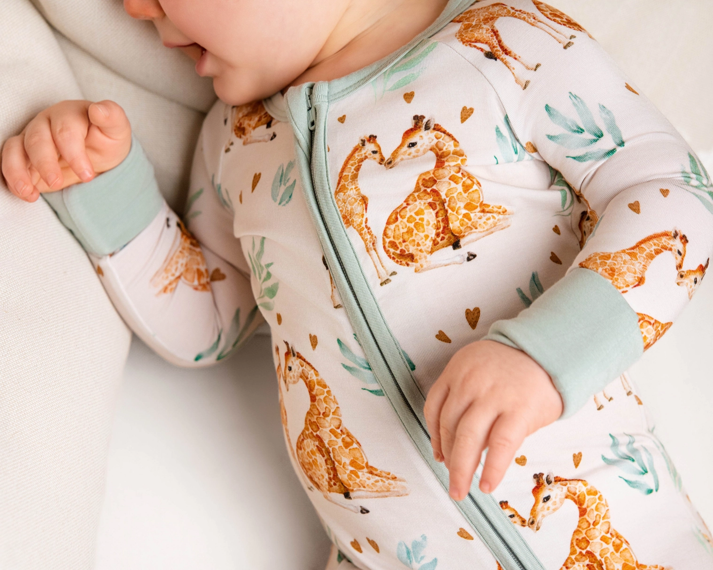 Mother's Love Giraffe Bamboo Sleeper