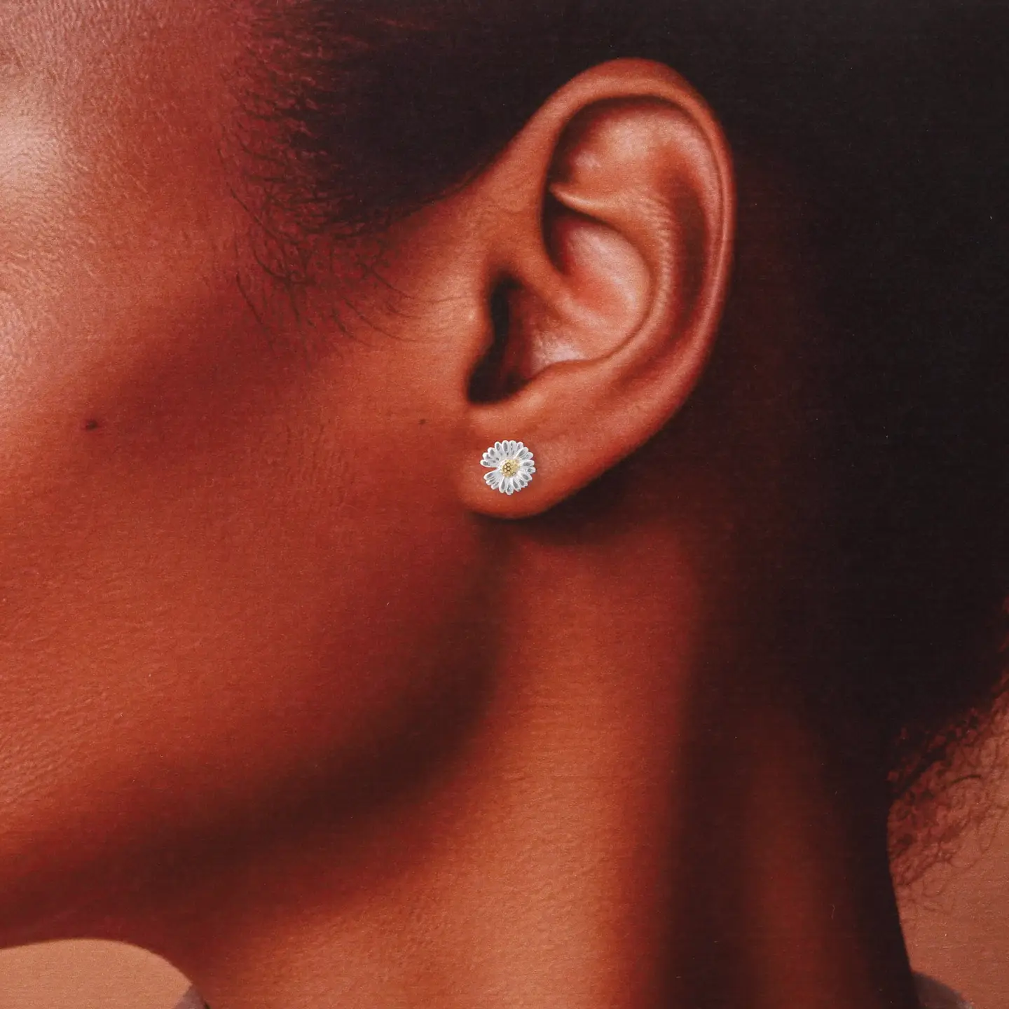 Flowers of Happiness Daisy Earrings