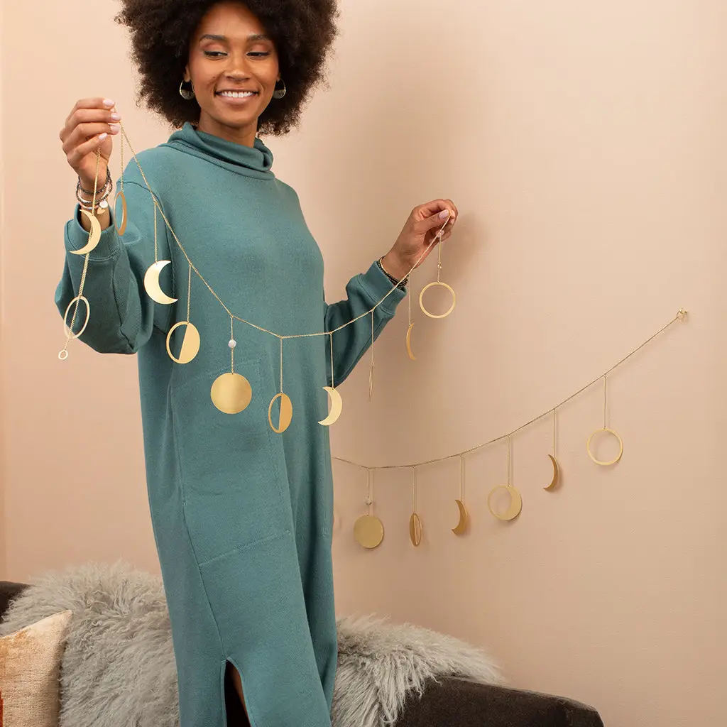 Metal Garland Moon Phase