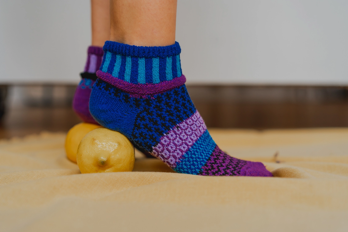 Solmate Raspberry Quarter Socks