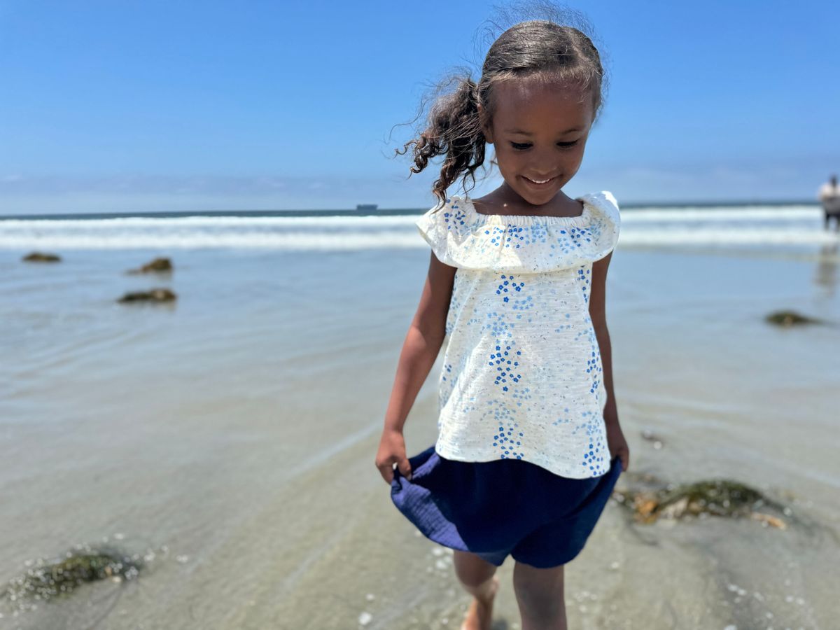 Girls Malia Navy Shorts