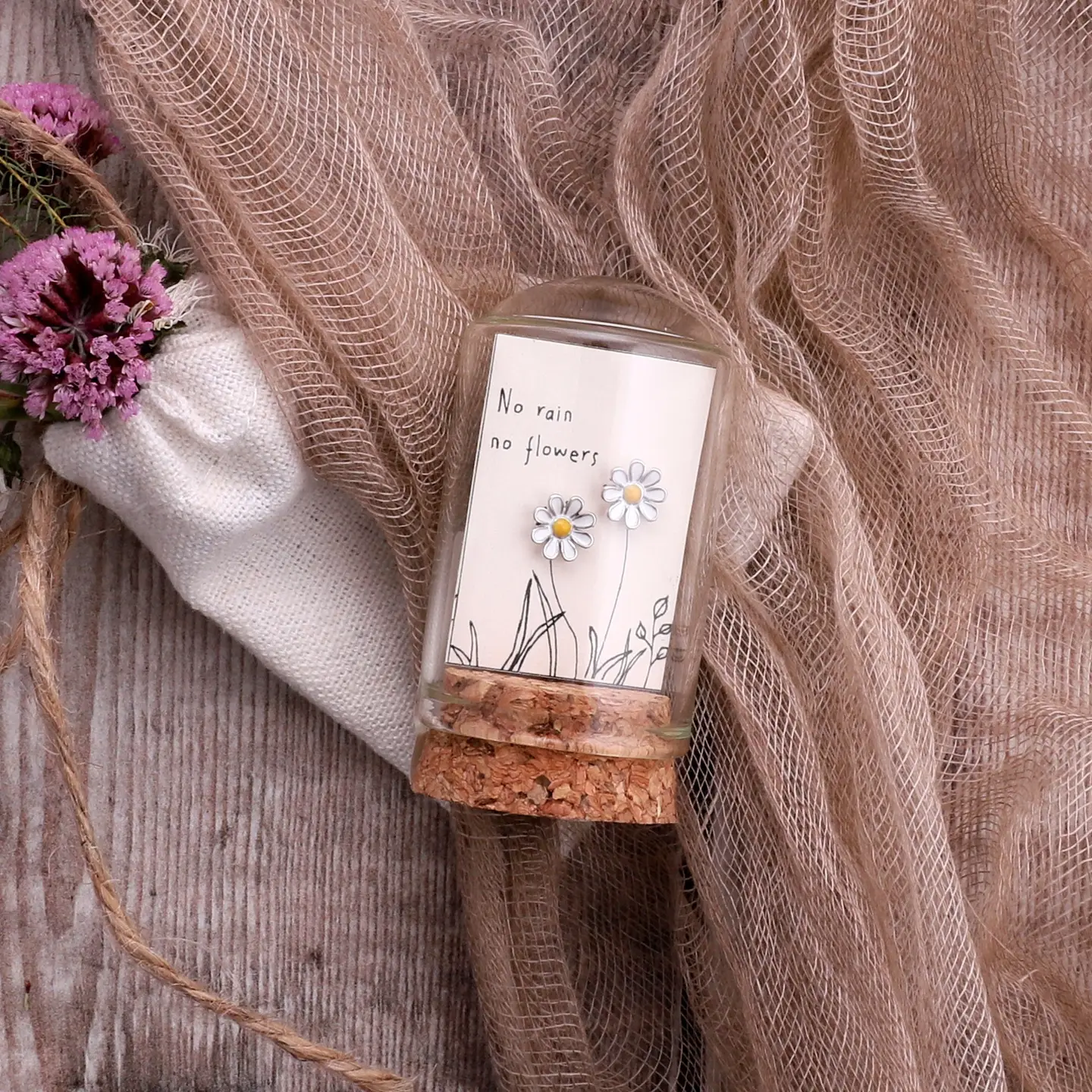 No Rain No Flowers Daisy Earrings