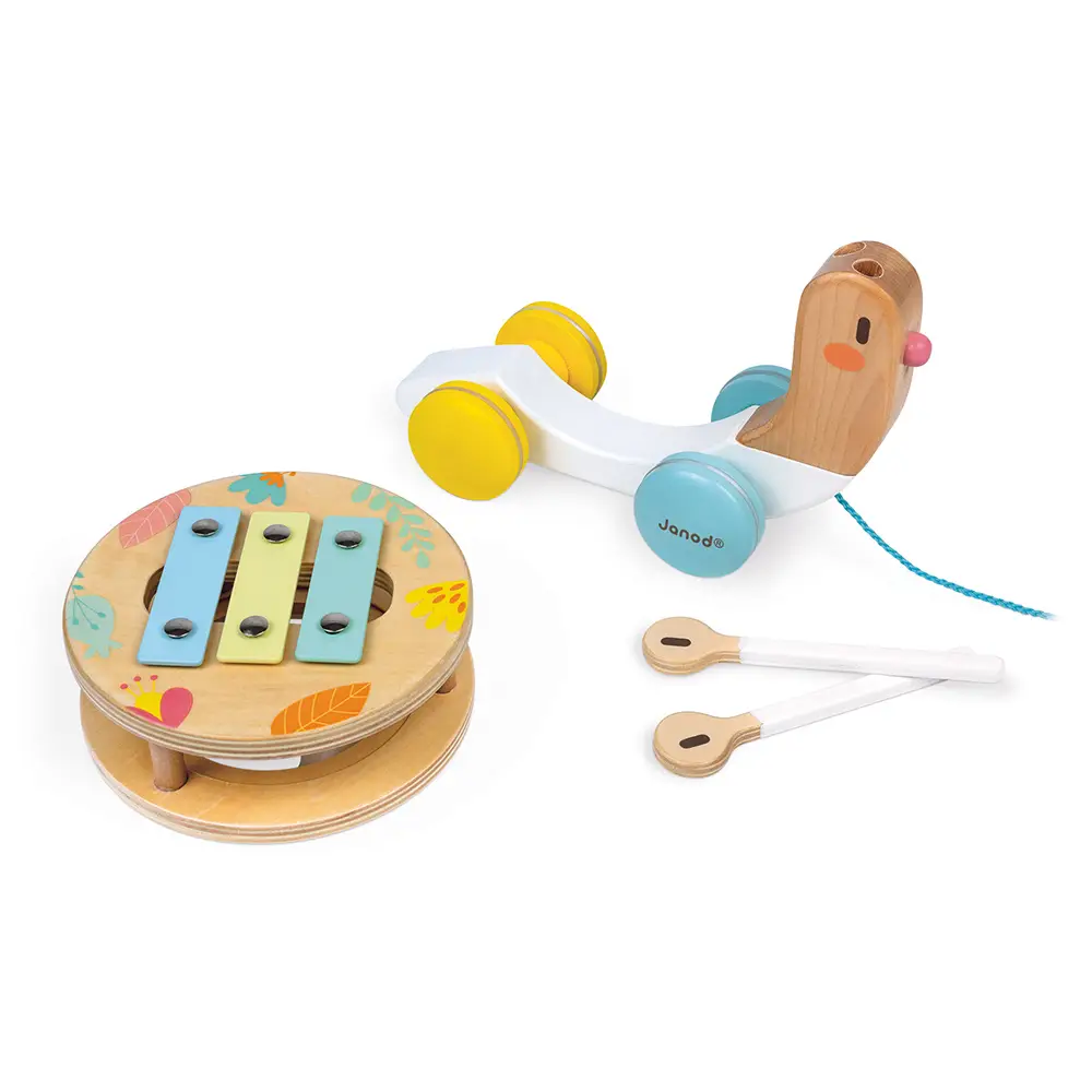 Pull Along Snail Toy