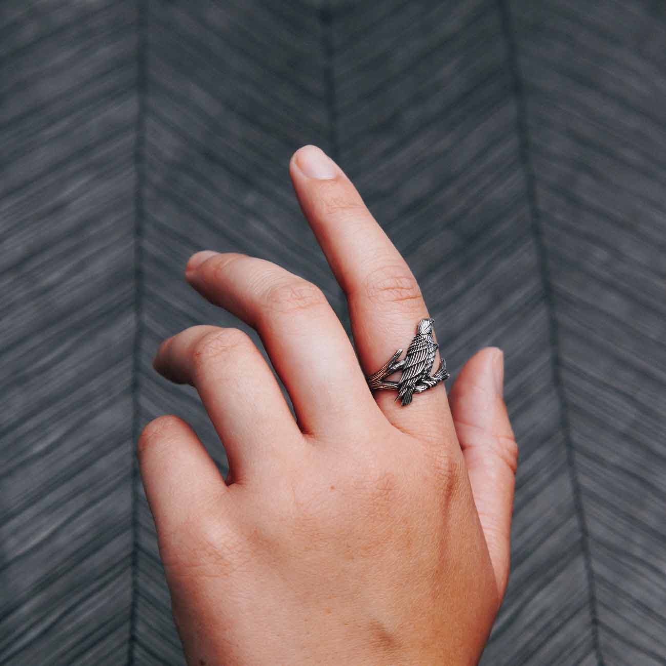 Raven Ring