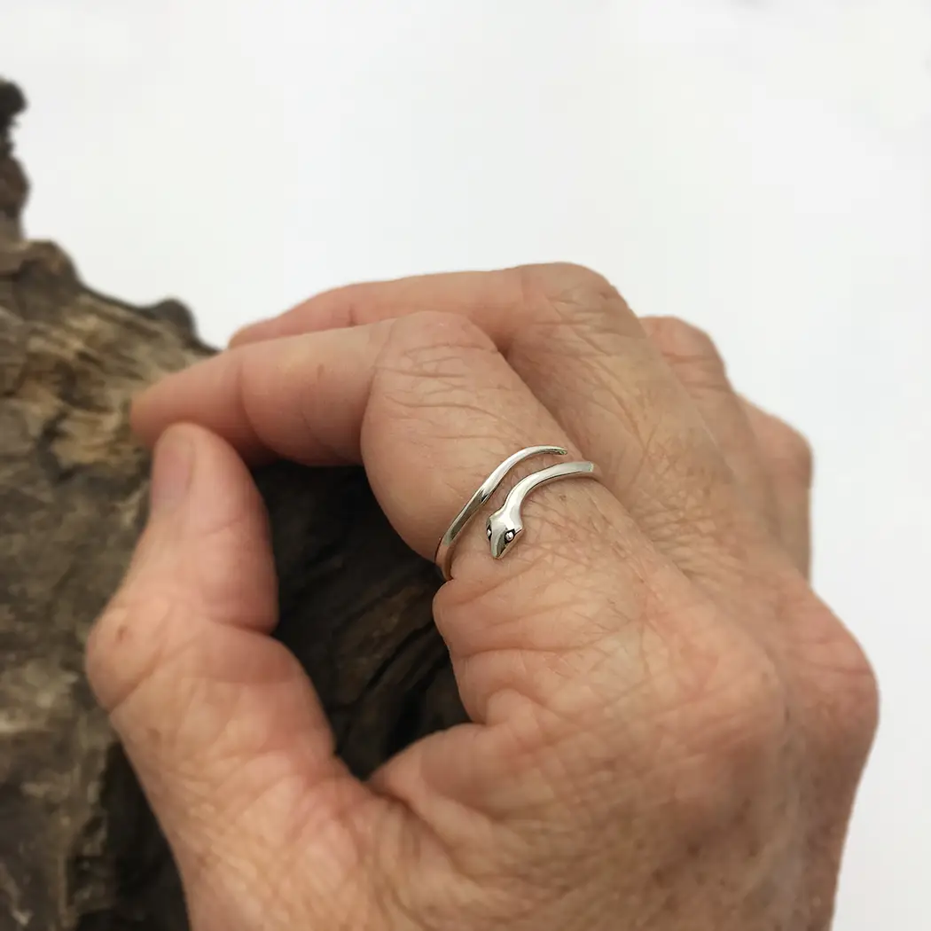 Adjustable Simple Snake Ring