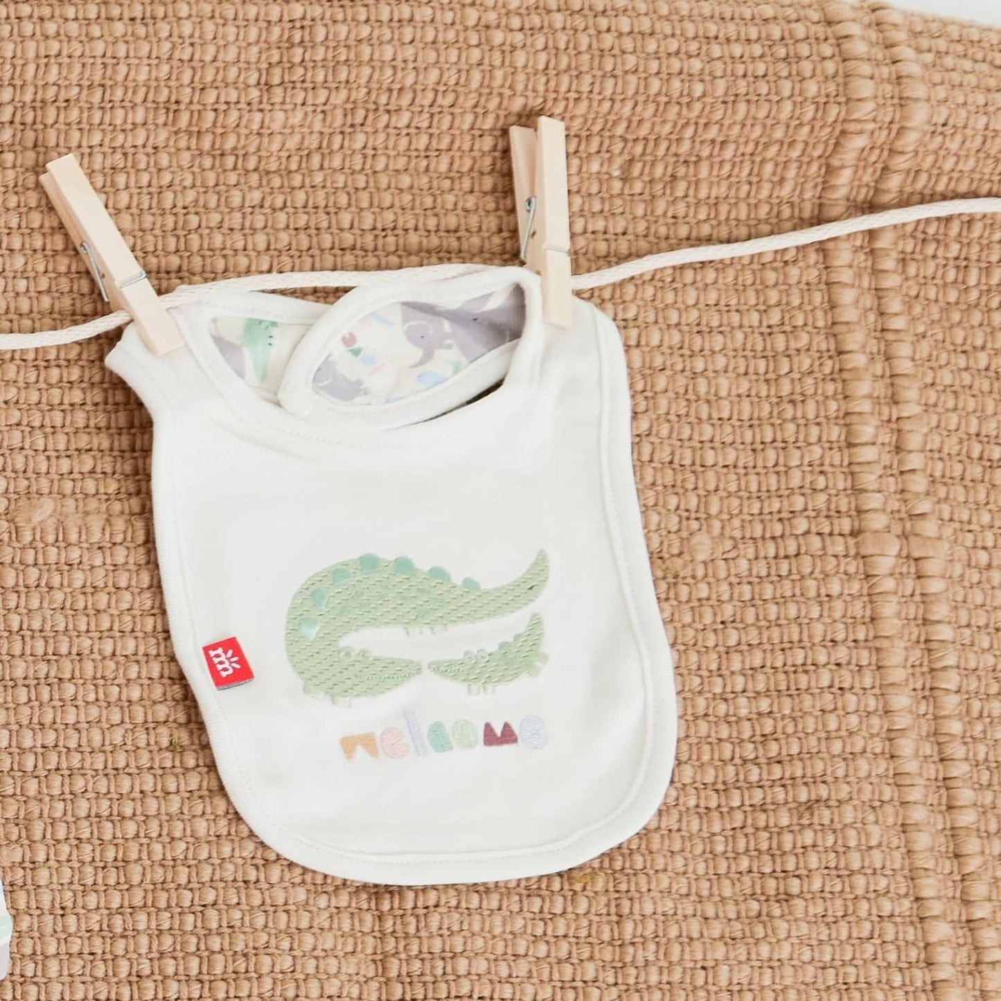 Little Lovin' Reversible Magnetic Bib