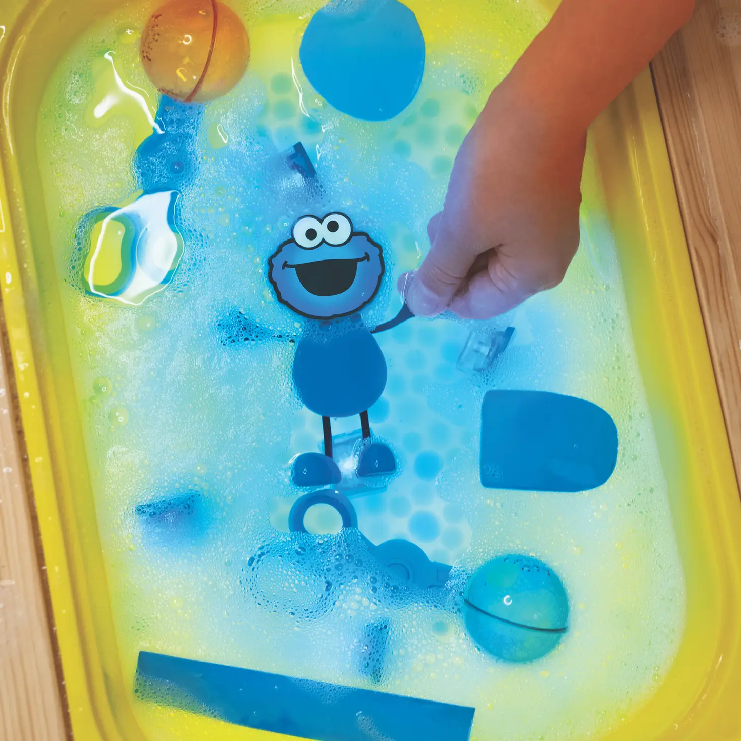 Glo Pal Cookie Monster Bath Toy