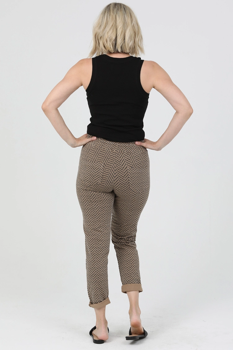 Herringbone Printed Joggers w/ Zipper Pocket