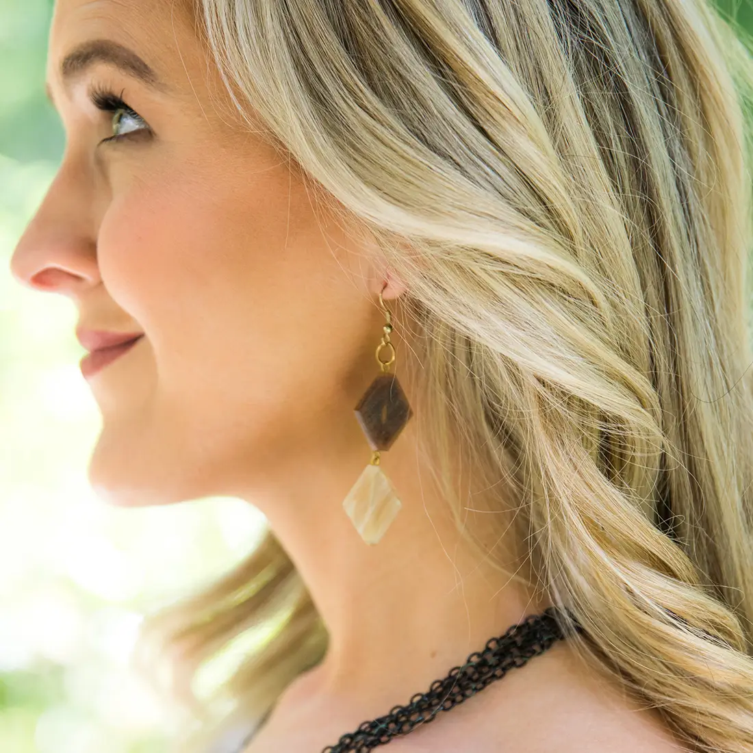 Omala Natural Beige Earrings