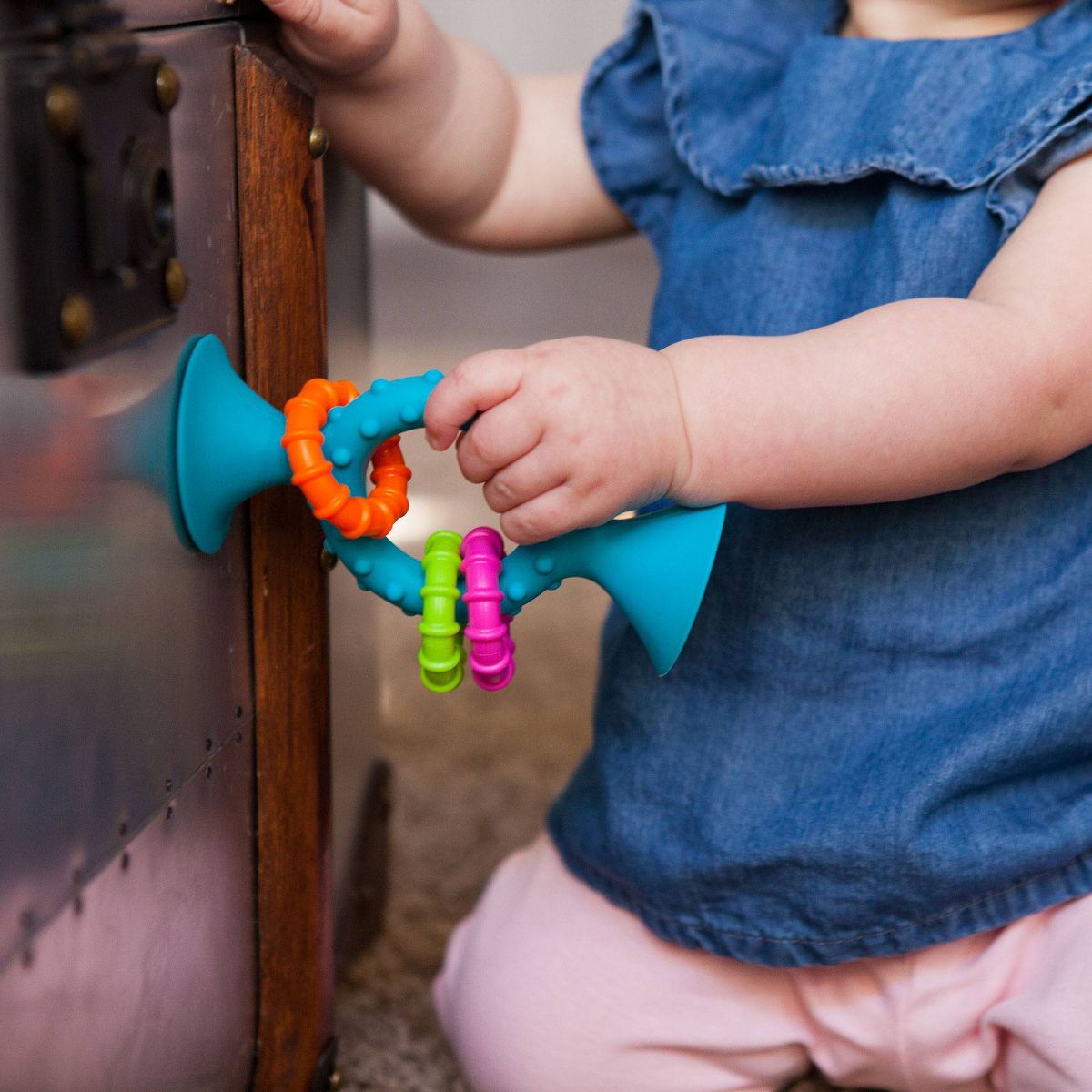 Pip Squigz Loops Toy