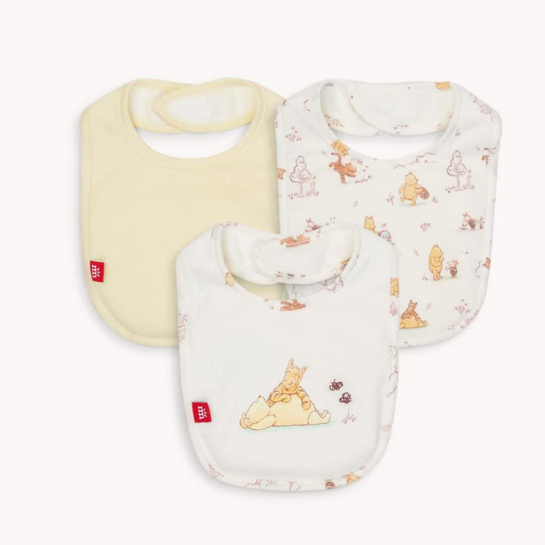 Moments w/ Friends Winnie the Pooh Magnetic Me Bib Set