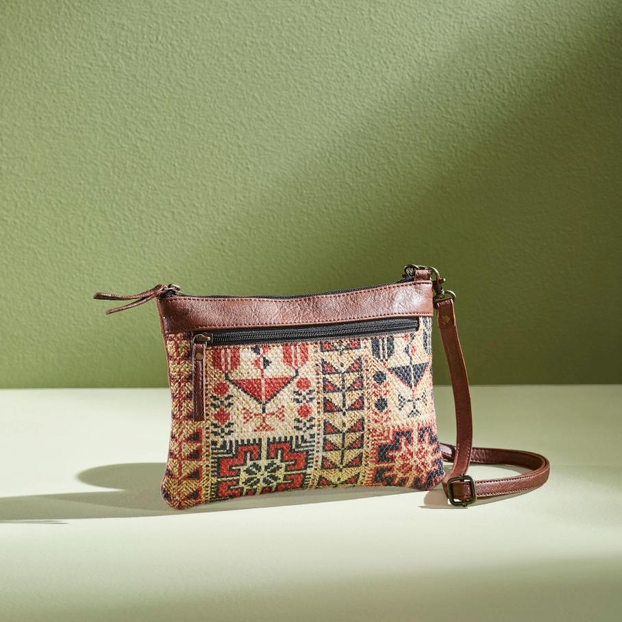 Lola Durrie Crossbody