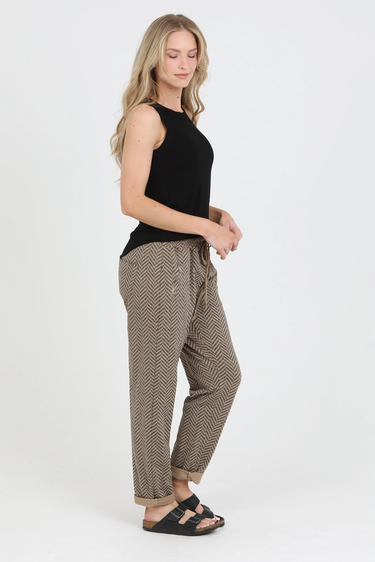 Herringbone Printed Joggers w/ Zipper Pocket
