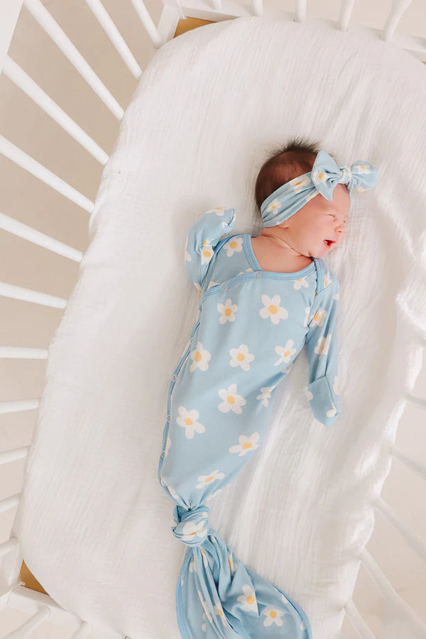 Della Daisies Newborn Knotted Gown