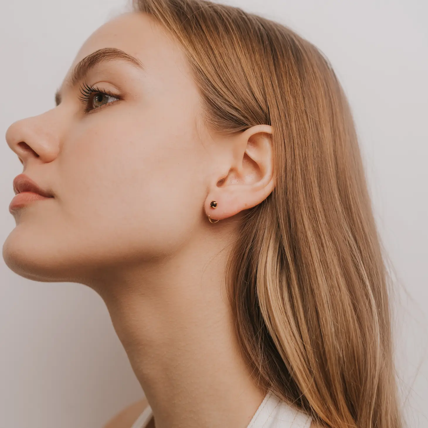 Huggie Earrings - Obsidian