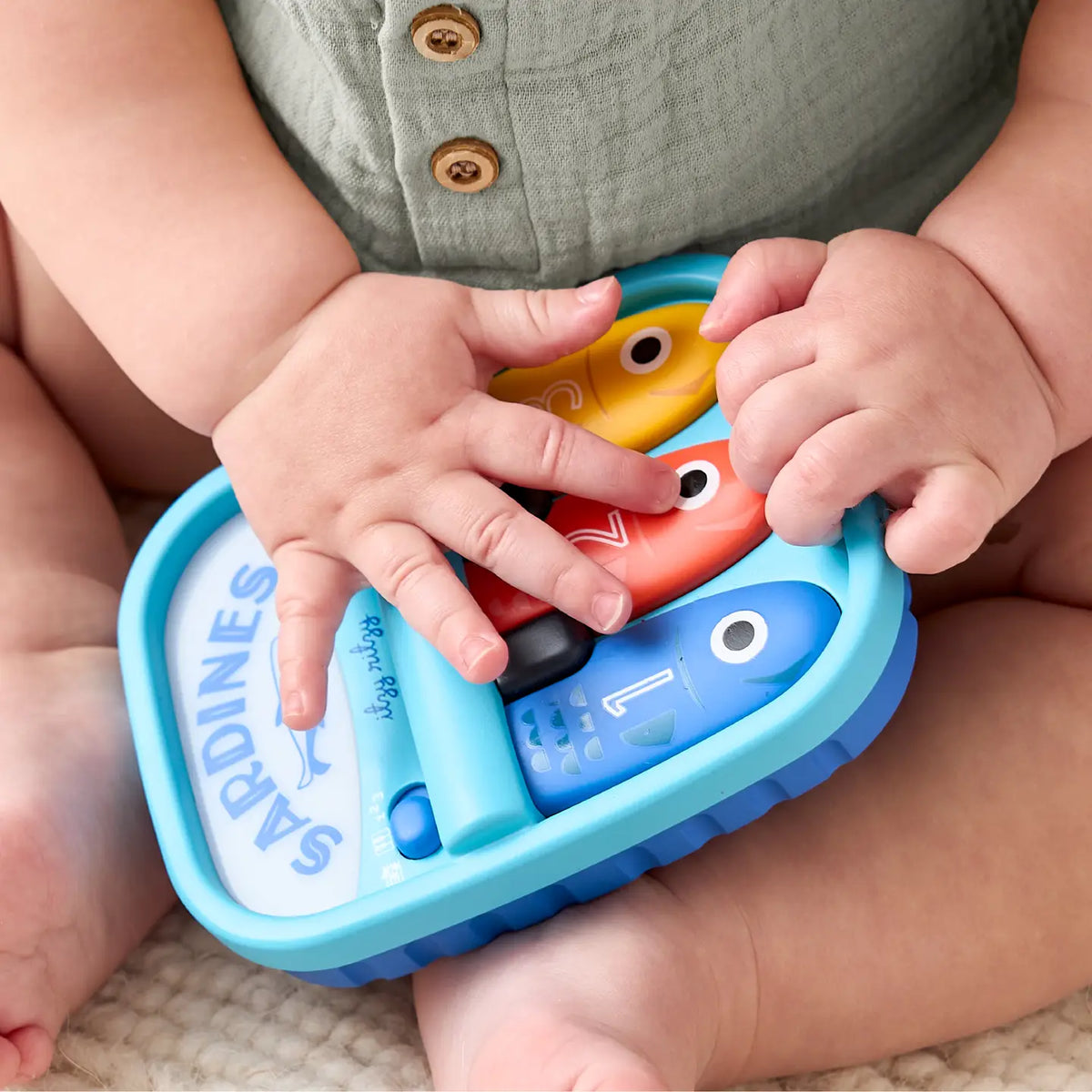 Bitzy Tunes Sardines Light Up Piano Toy