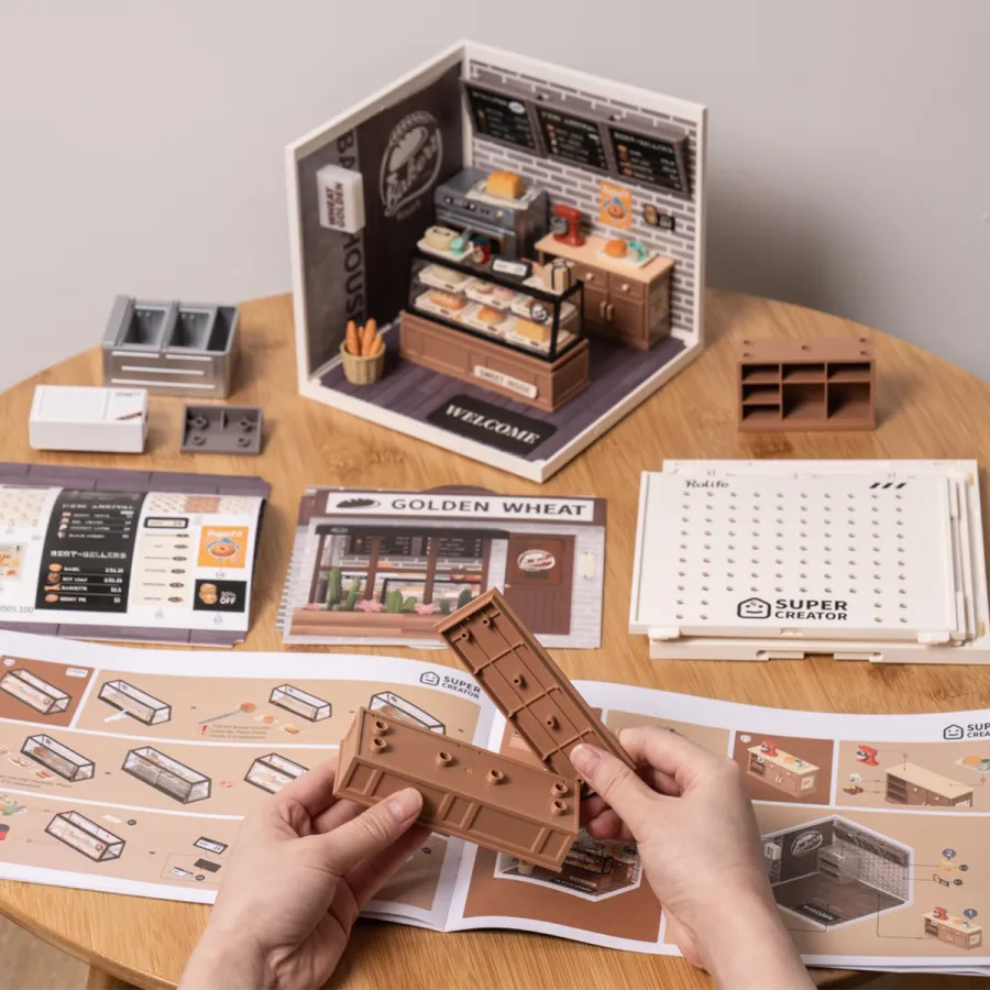 Miniature House Kit: Golden Wheat Bakery
