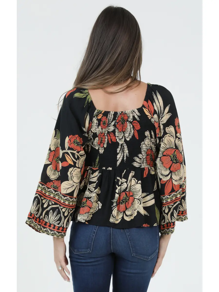 Twist Front Top