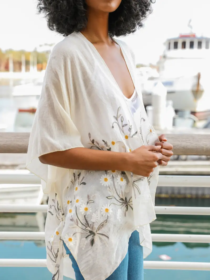 Embroidered Daisy Woven Kimono