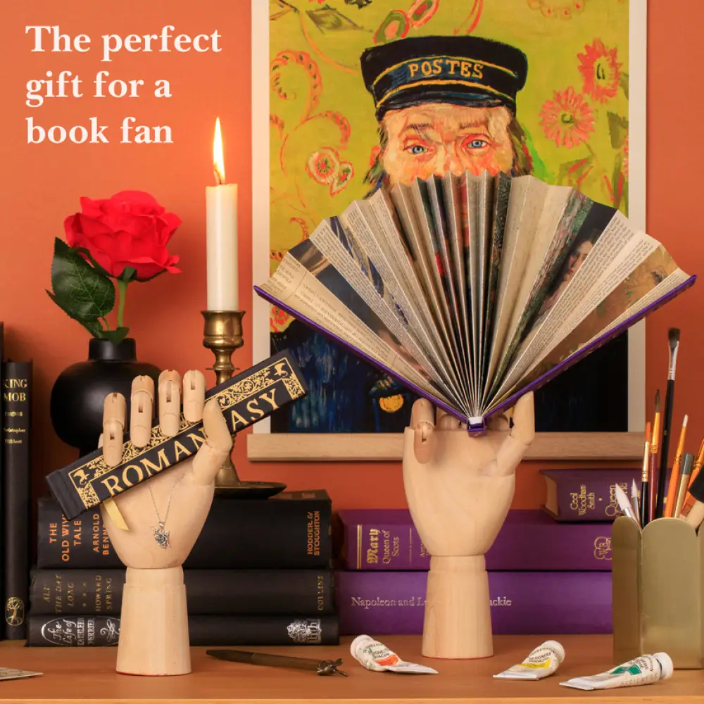 Book Fan - Around the World