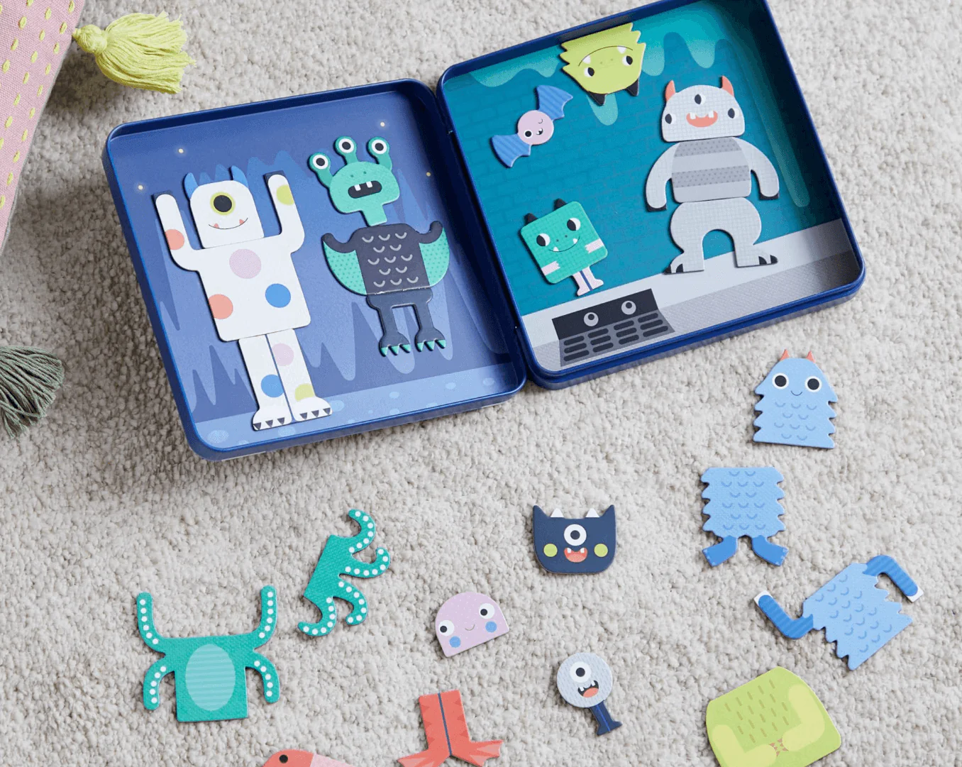 Mixed Up Monsters Magnetic Play Set