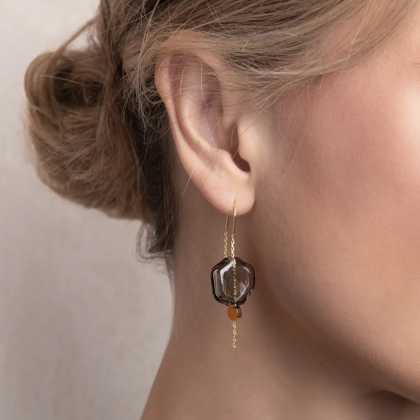 Refined Glass Organic Threader Earrings: Smoke/Gold