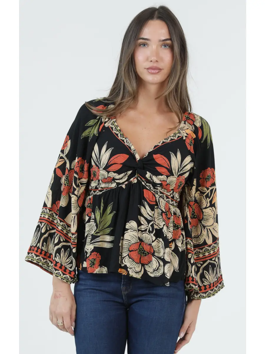 Twist Front Top