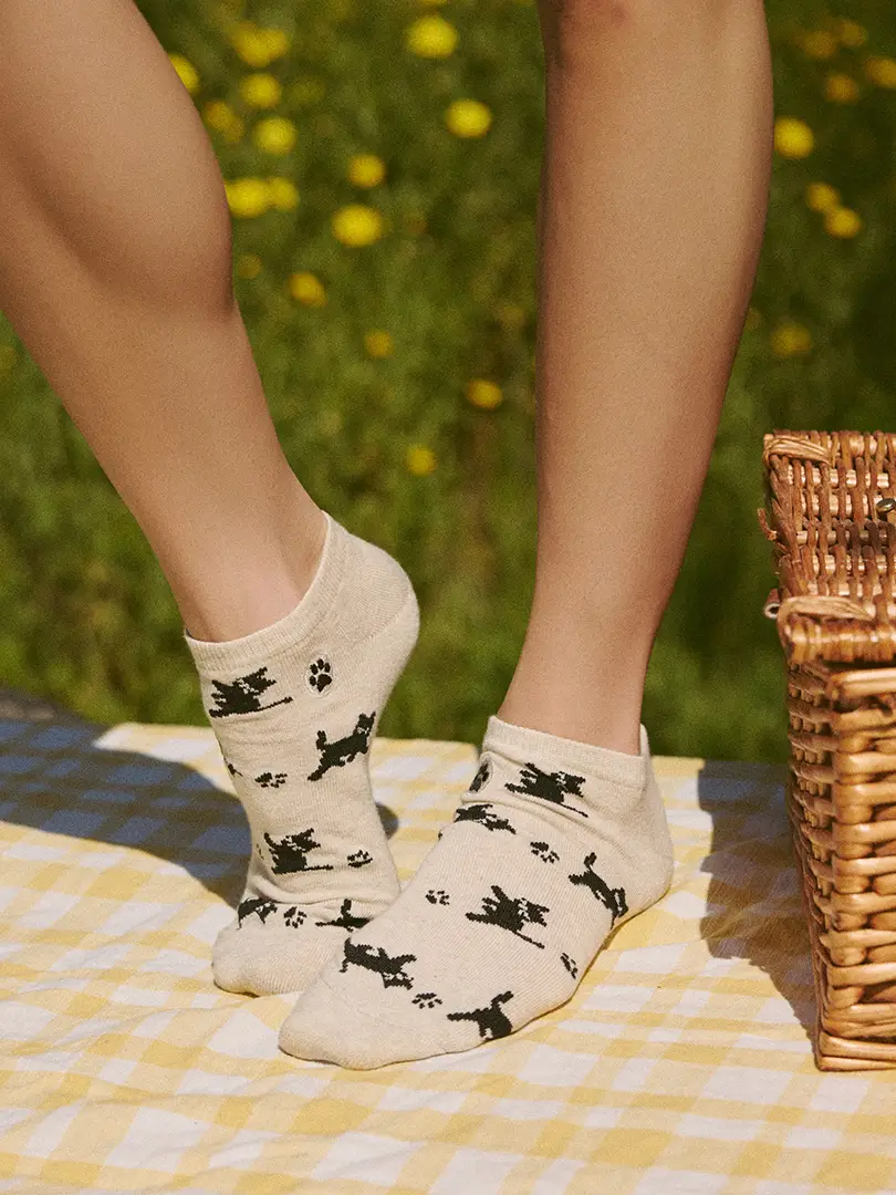 Ankle Socks That Save Cats