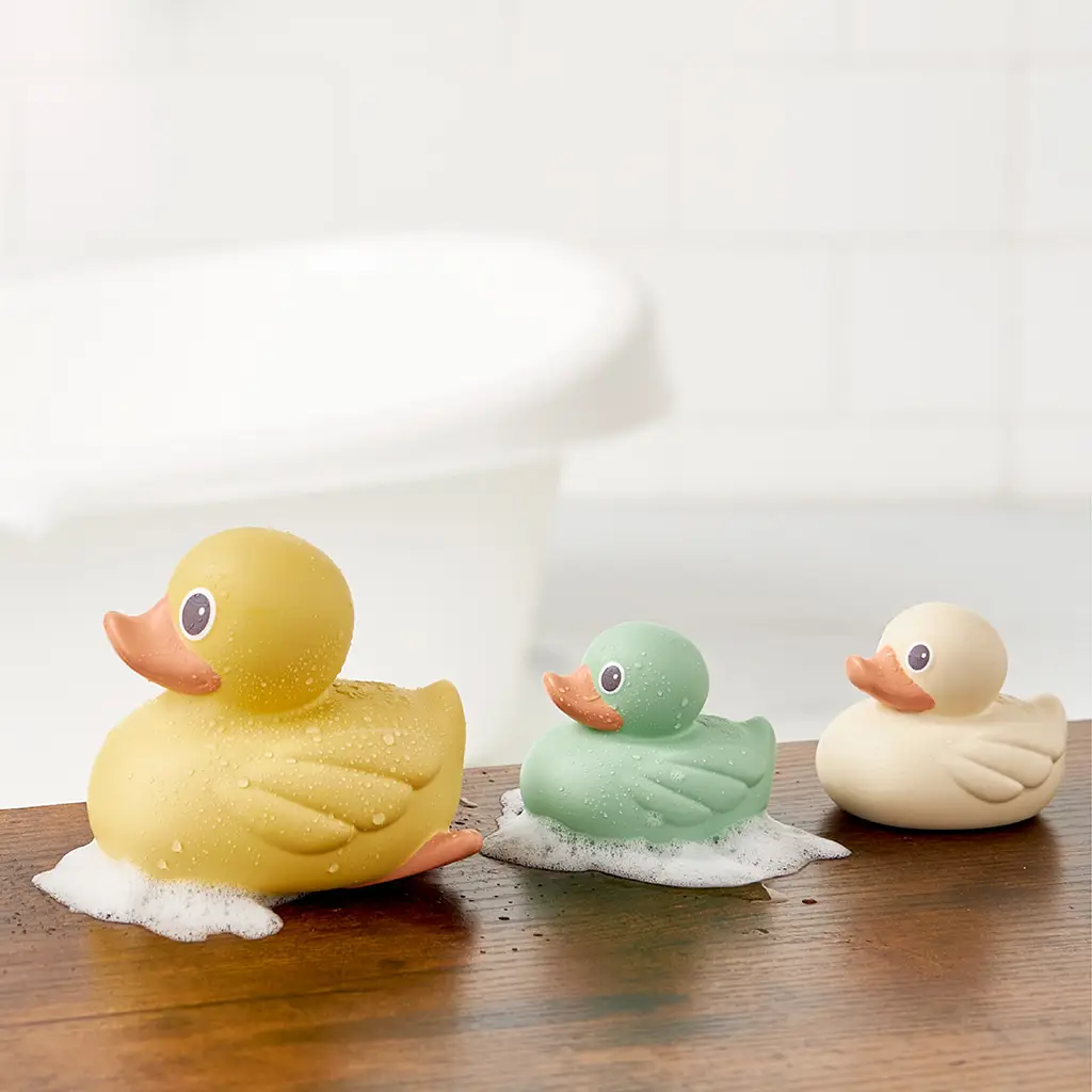 Itzy Duck Family Bath Toys