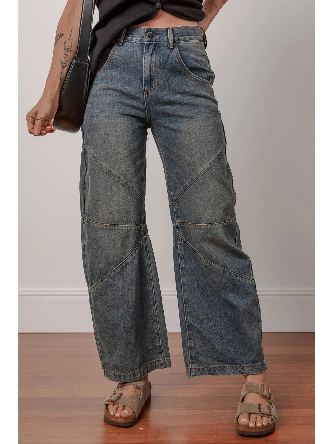 Exposed Stitching Loose Straight Jeans