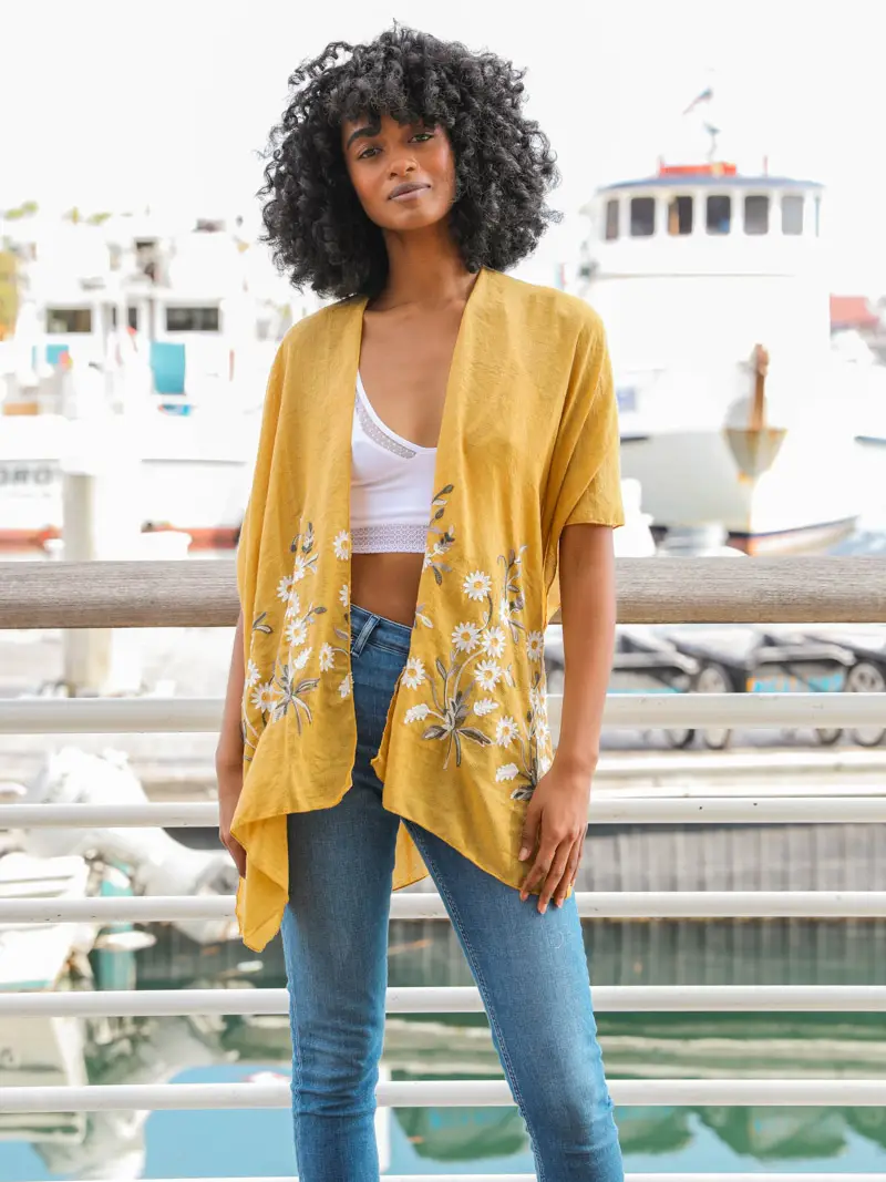 Embroidered Daisy Woven Kimono