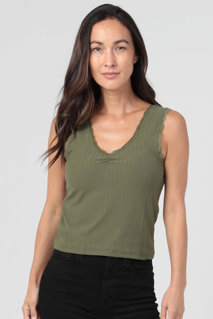 Cinch Bust Lace Trim Tank