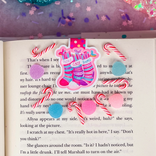 Read Cozy Books Magnetic Bookmark