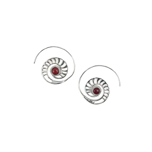 Tanvi Open Hoop Shell Earrings - Garnet
