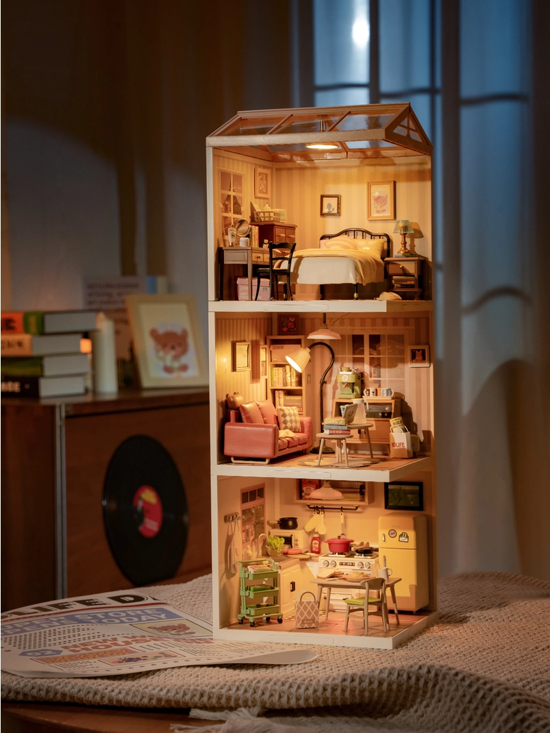 Miniature House Kit: Cozy Living Room