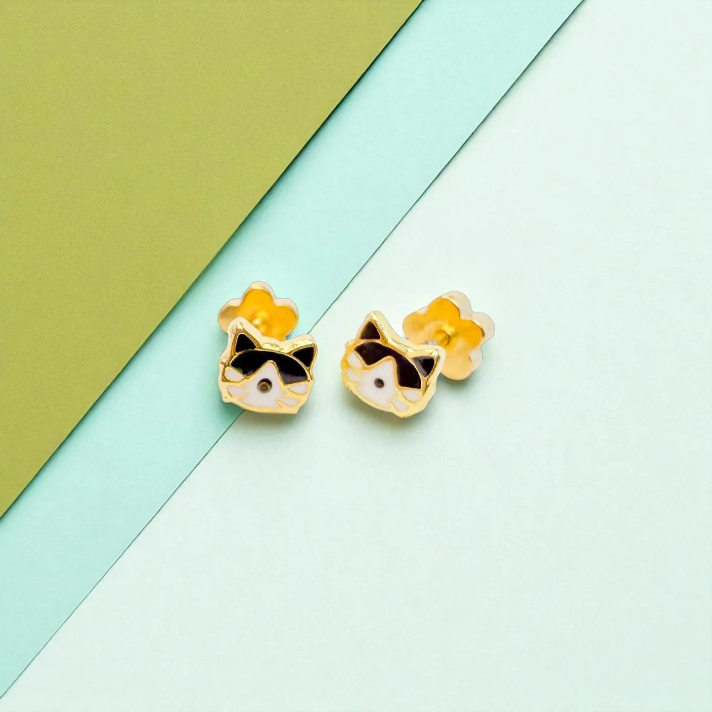Cat Tiny Screw Back Earrings
