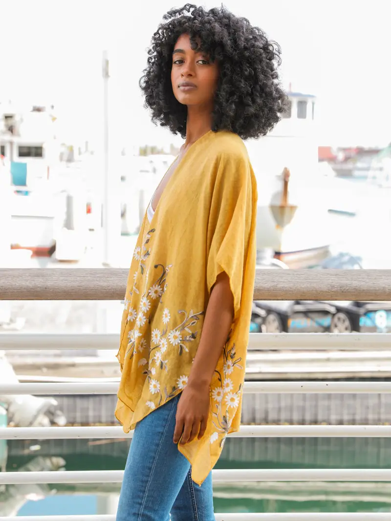 Embroidered Daisy Woven Kimono