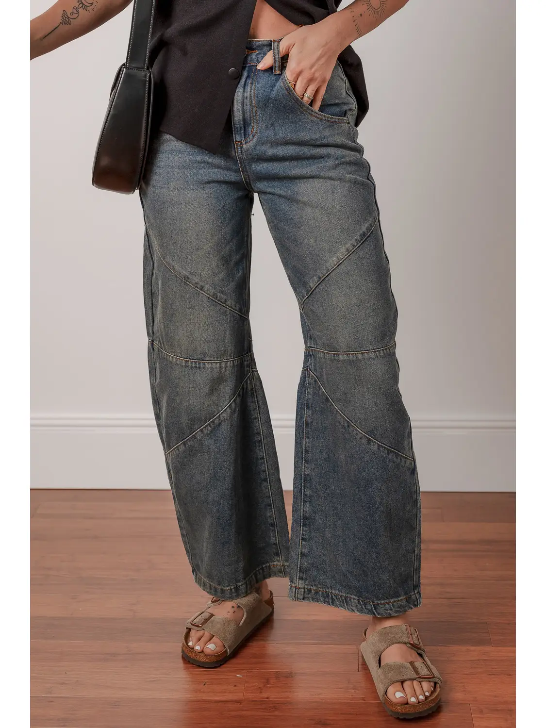Exposed Stitching Loose Straight Jeans
