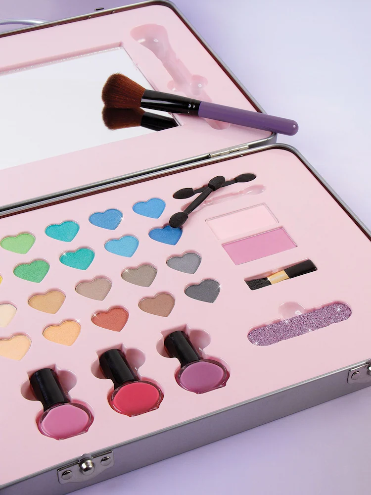 Girls Glam Makeup Tin Set