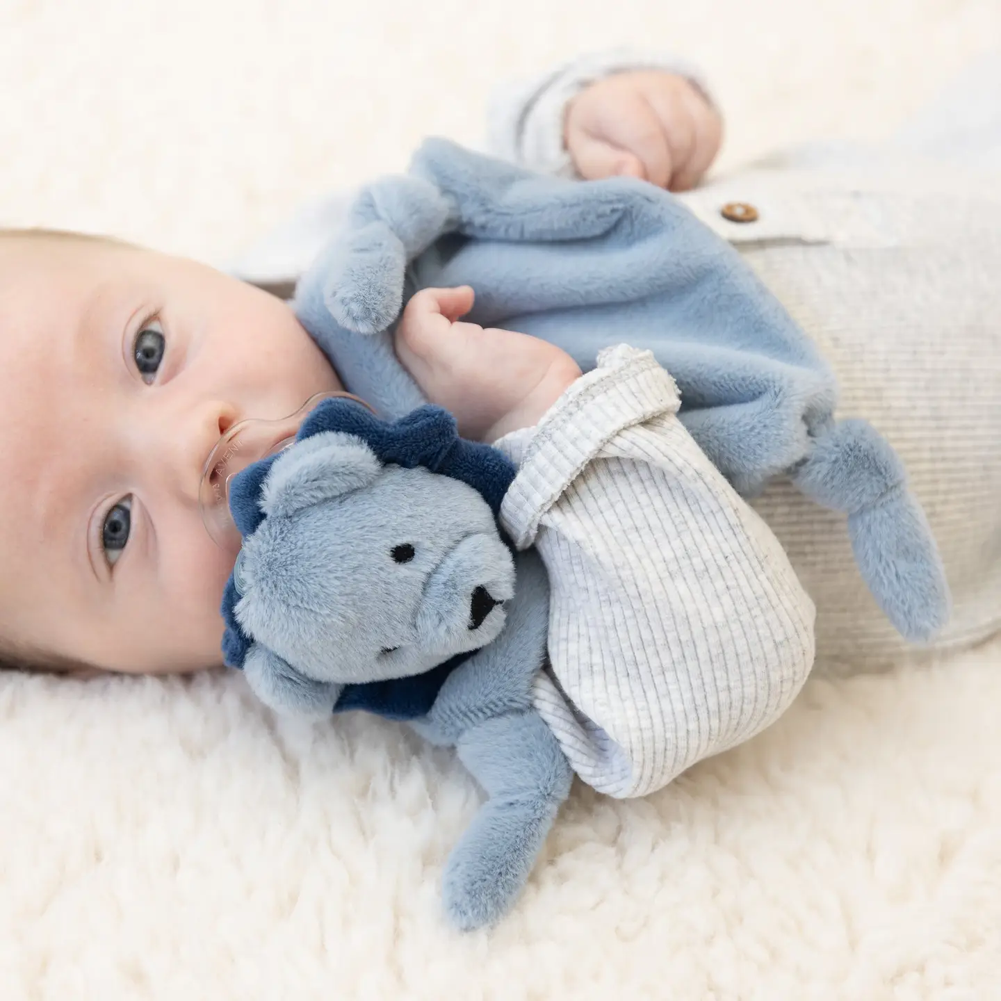 Pacifier Buddy - Leo the Lion