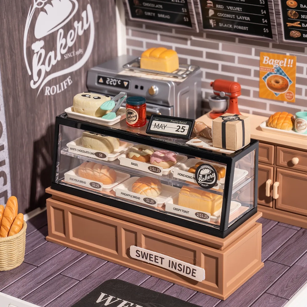 Miniature House Kit: Golden Wheat Bakery