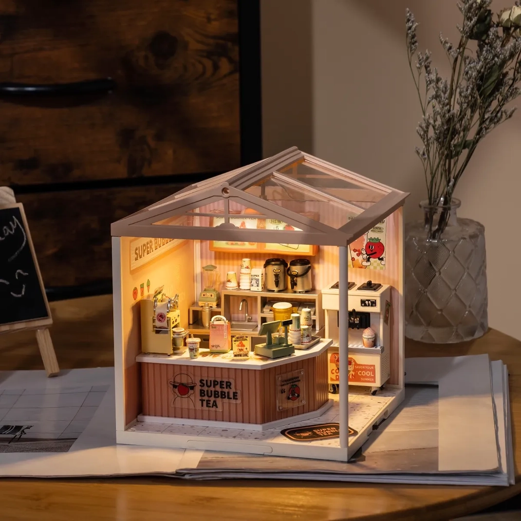 Miniature House Kit: Bubble Tea