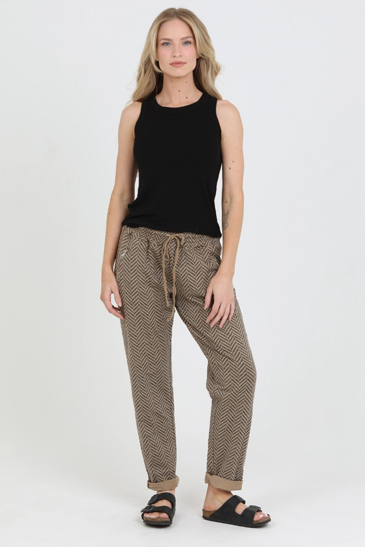 Herringbone Printed Joggers w/ Zipper Pocket