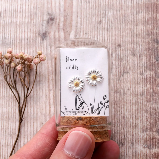 Bloom Wildly Daisy Earrings