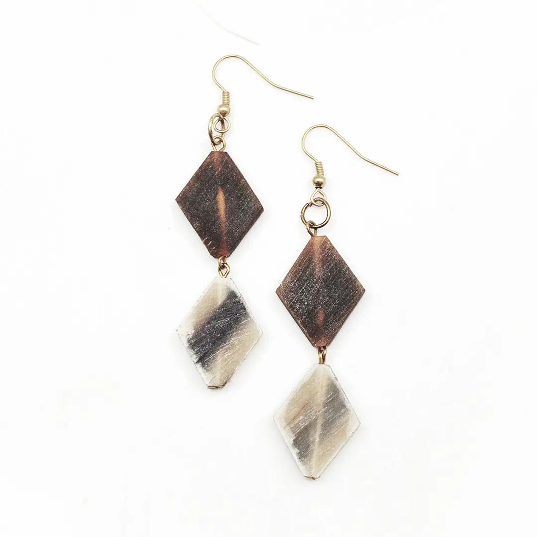 Omala Natural Beige Earrings