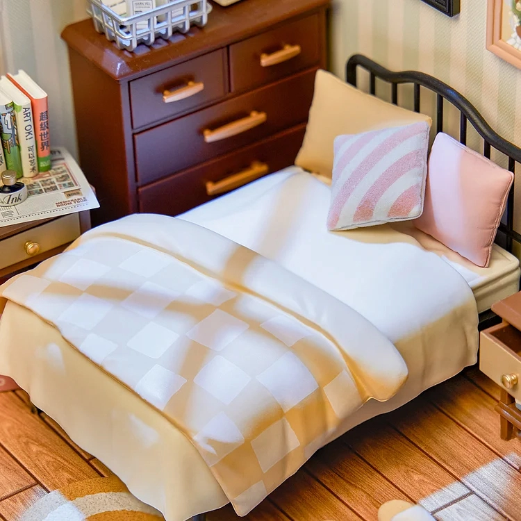 Miniature House Kit: Sweet Dreams Bedroom