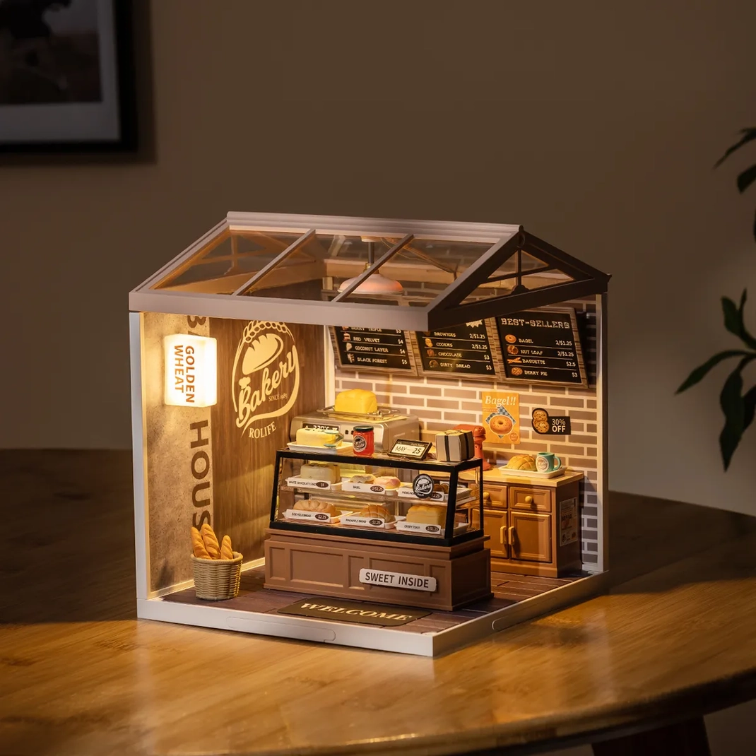 Miniature House Kit: Golden Wheat Bakery